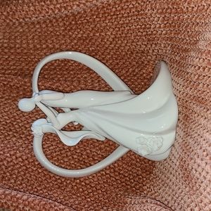 Vintage Bella Novia wedding cake topper